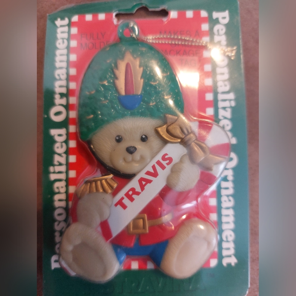 🎄 Travis ornament/ gift tag vintage